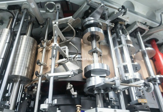 Bag Bottom Opening And Gluing