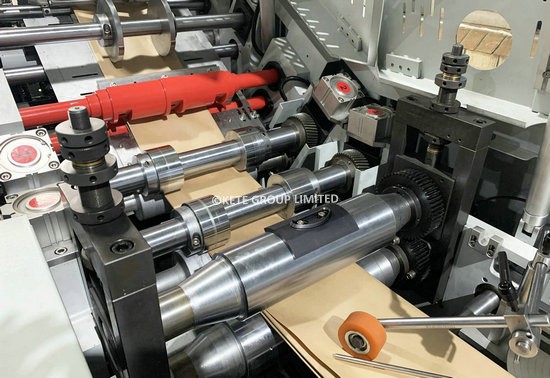 D-Cut Bag Handle Hole die -cutting ( Half hole punching & Complete hole punching)