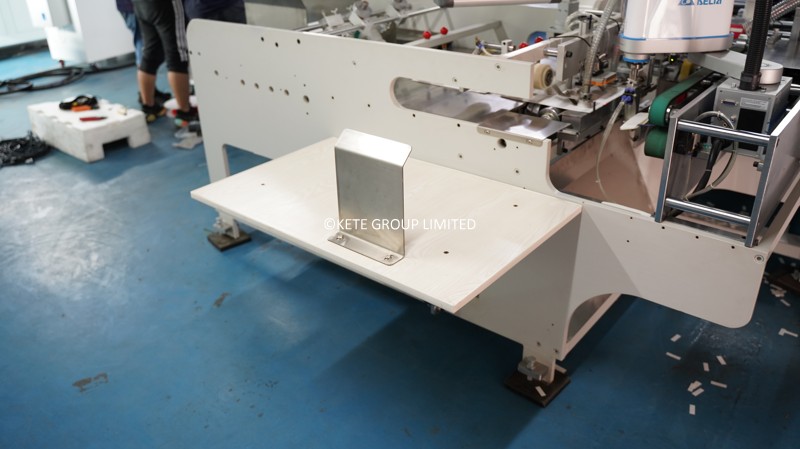 Finished Bag Collecting Table