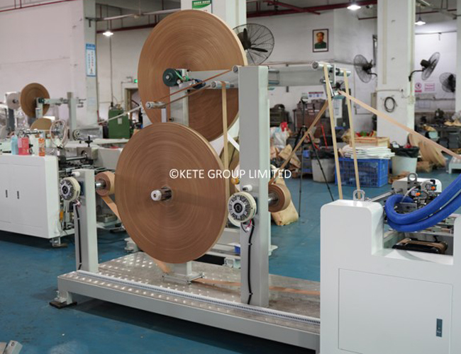 Handle Making And Pasting Machine 01