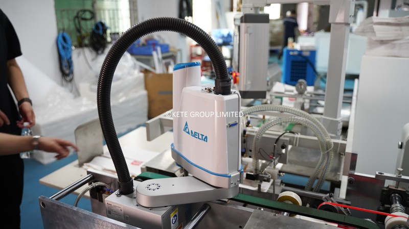 Pasting Twisted Handle To Bag